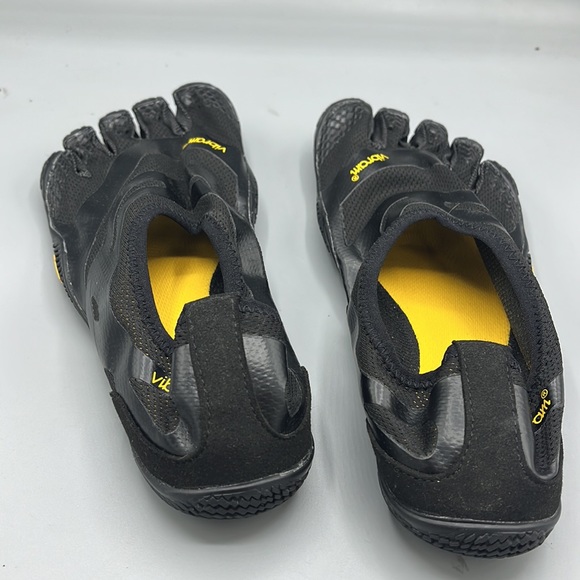 Vibram Five fingers - Picture 2 of 4